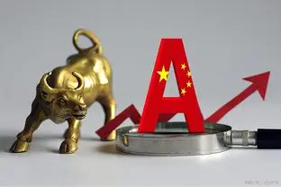 重庆3岁男童乘车坐前排险丢命 儿童